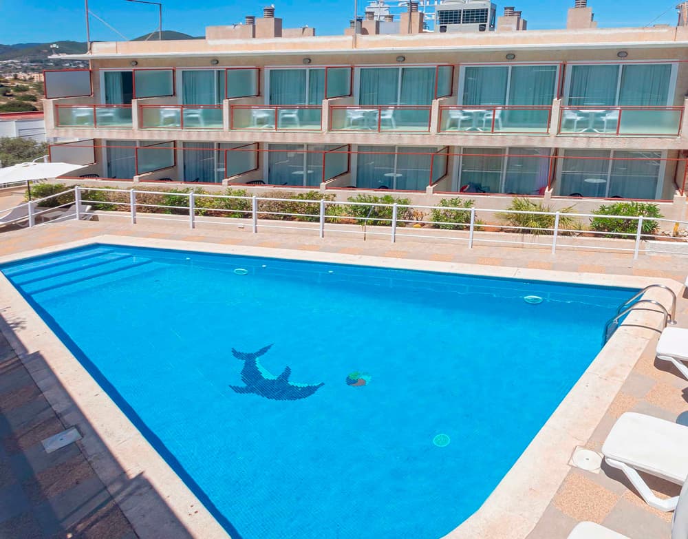 Hostal Molins Park — exterior